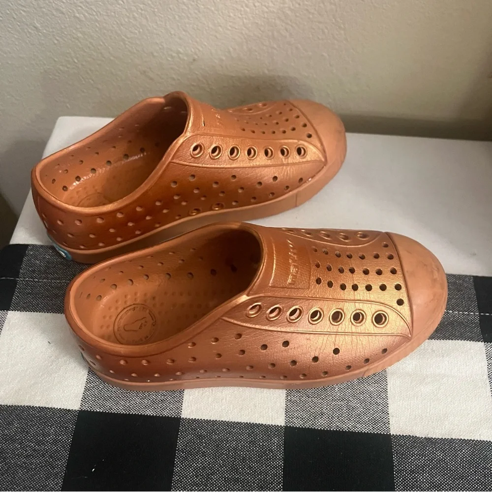 Native Jefferson Toddler Girls Slip On Shoes Size 10 - Picture 6 of 8